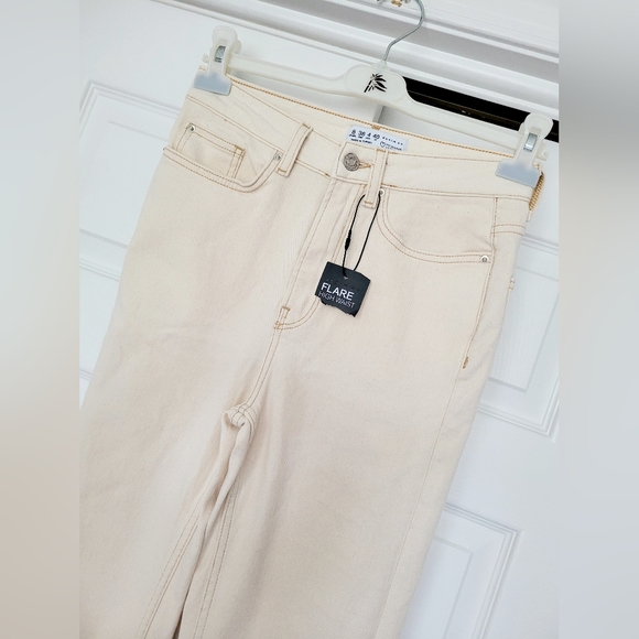 Denim & Co Women's Stretch Cotton Jeans Flare Leg Side Slits Cream US 4 - Picture 12 of 16